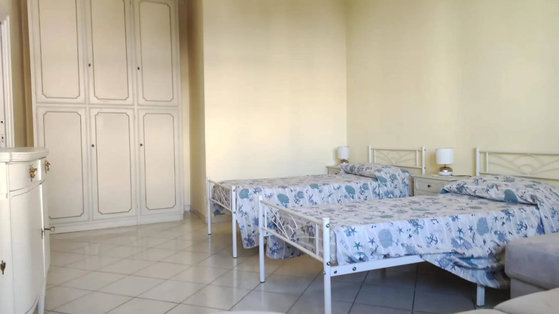 Luminose Camere A San Martino Genoa Guest house